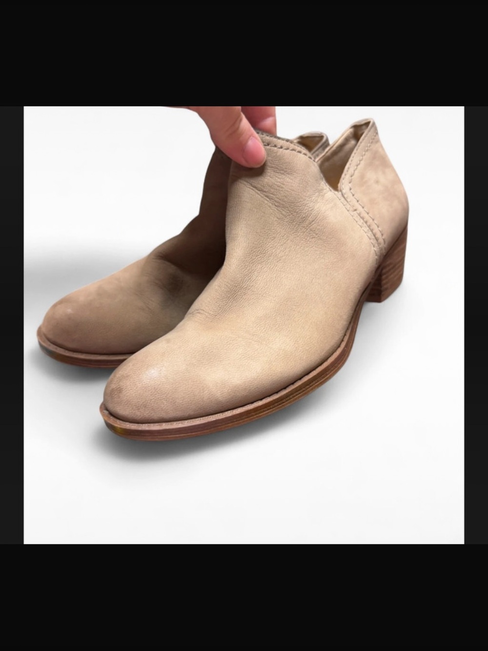 Naturalizer Beige Leather Ankle Booties